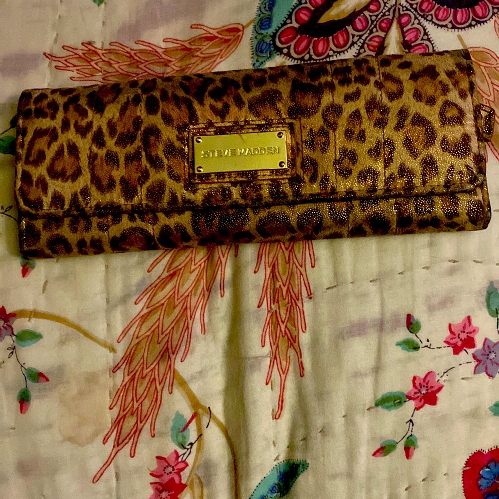 Leopard wallet